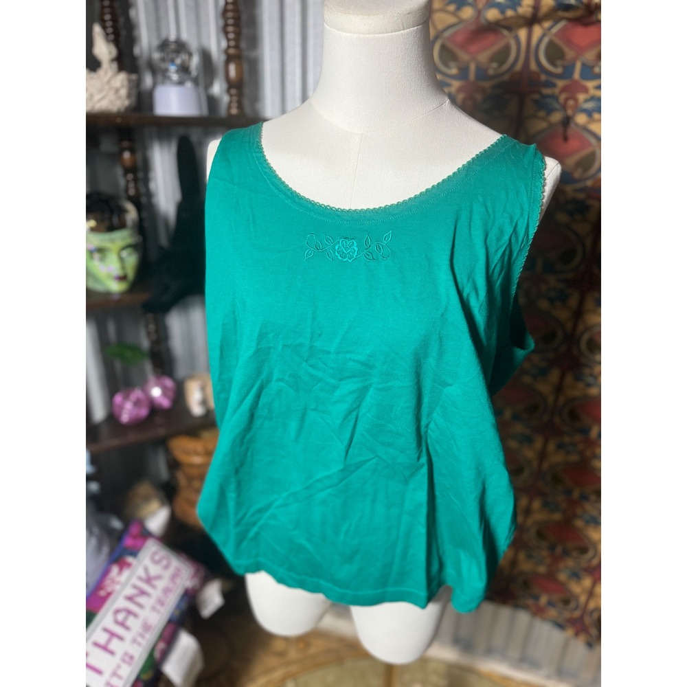 Separate Issue XL Green‎ Tank Top Sleeveless Embroidered Flower Detail